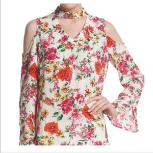 Floral cold shoulder blouse Size Medium New